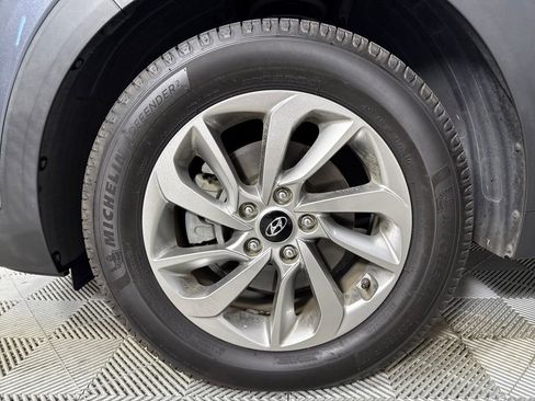 Used 2018 Hyundai Tucson SEL image 18