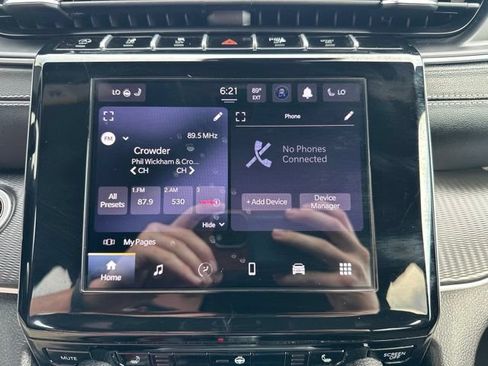 Used 2024 Jeep Grand Cherokee Altitude RWD image 15