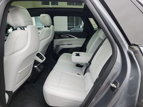Used 2023 Cadillac Lyriq 2WD image 10