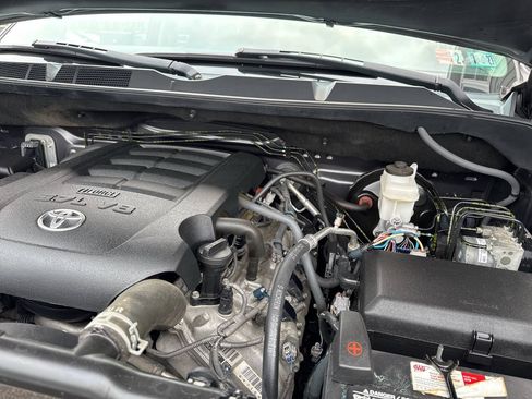 Used 2019 Toyota Tundra SR5 w/ TRD Off Road Package AWD/4WD image 12