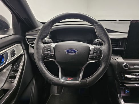 Used 2020 Ford Explorer ST w/ Premium Technology Package image 13