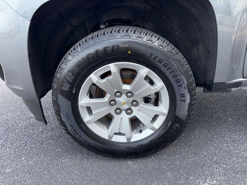 Used 2021 Chevrolet Colorado LT w/ Fleet Safety Package image 12