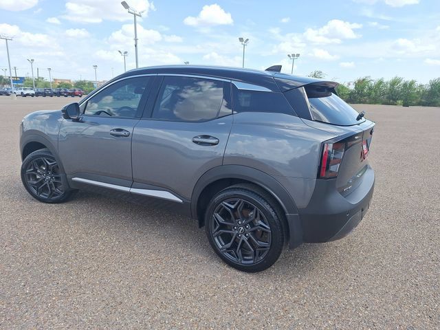 Used 2025 Nissan Kicks SR w/ Illumination Package FWD image 5