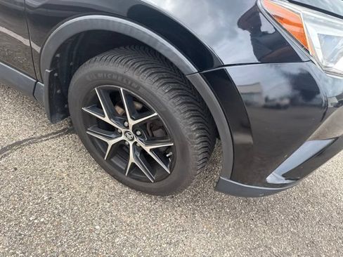 Used 2018 Toyota RAV4 SE w/ Power Extra Value Package AWD/4WD image 3
