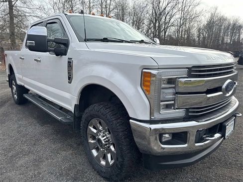Used 2019 Ford F250 Lariat w/ Lariat Ultimate Package image 9