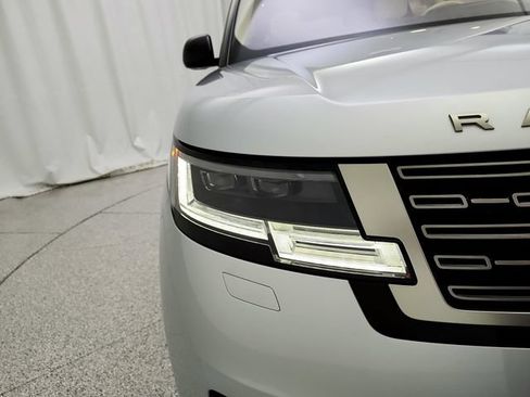 Certified 2023 Land Rover Range Rover SE AWD/4WD image 32