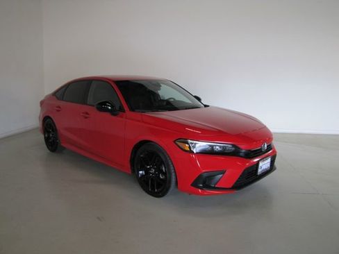 Certified 2024 Honda Civic Sport image 3