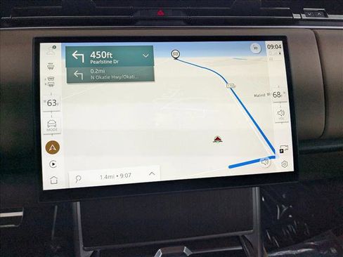 New 2026 Land Rover Range Rover SE image 17