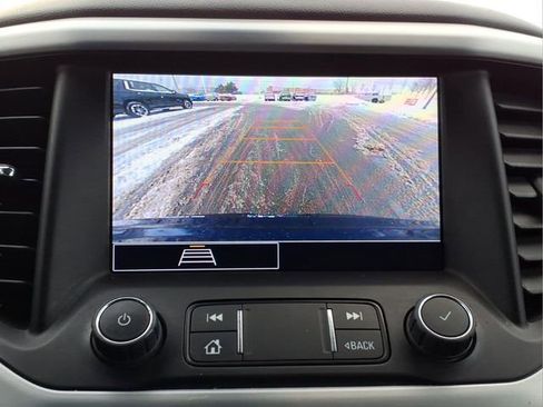 Used 2023 GMC Acadia SLE w/ Driver Convenience Package image 19