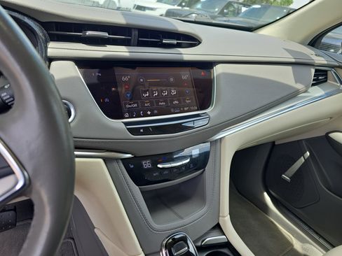 Used 2022 Cadillac XT5 Premium Luxury FWD image 20