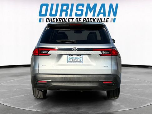 Used 2025 Toyota Grand Highlander AWD image 5