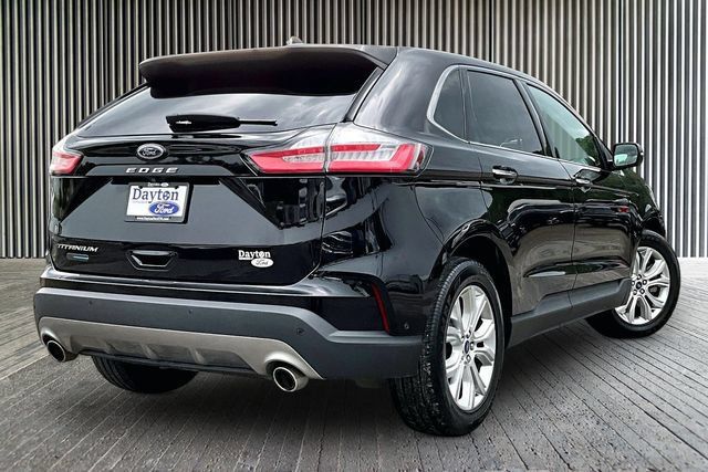 Used 2021 Ford Edge Titanium w/ Equipment Group 301A FWD image 2