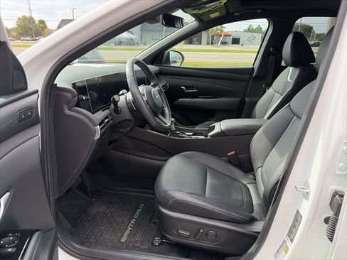Used 2025 Hyundai Santa Cruz Limited image 9