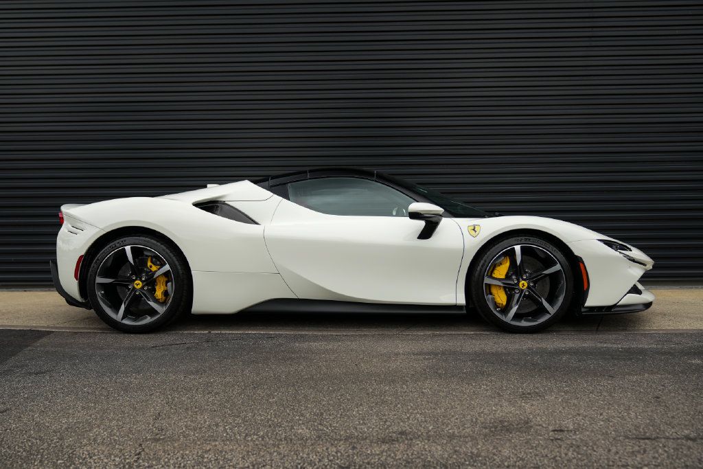 Used 2024 Ferrari SF90 Spider AWD/4WD image 36