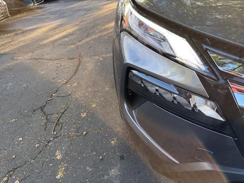 New 2026 Nissan Rogue SV image 10