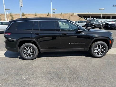 New 2025 Jeep Grand Cherokee L Limited w/ Luxury Tech Group II image 7
