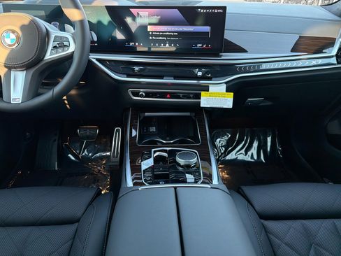 New 2026 BMW X7 xDrive40i w/ M Sport Package image 19