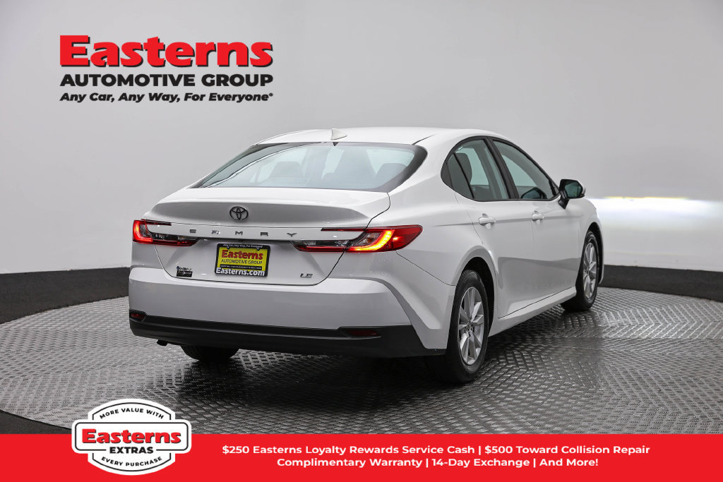 Used 2025 Toyota Camry LE FWD image 6
