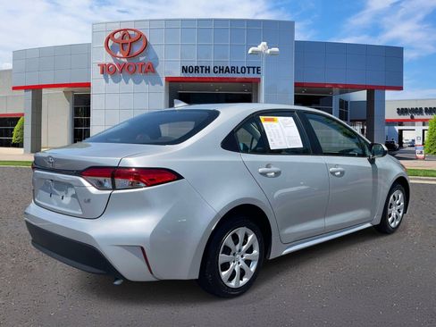 Used 2024 Toyota Corolla LE FWD image 6