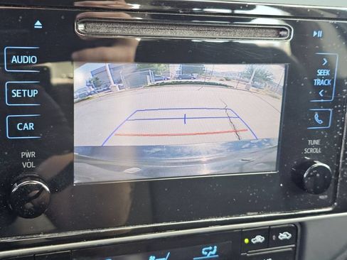 Used 2019 Toyota Corolla LE FWD image 8