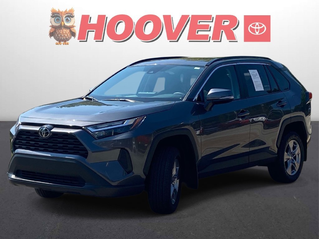 Used 2025 Toyota RAV4 XLE w/ Convenience Package FWD image 2