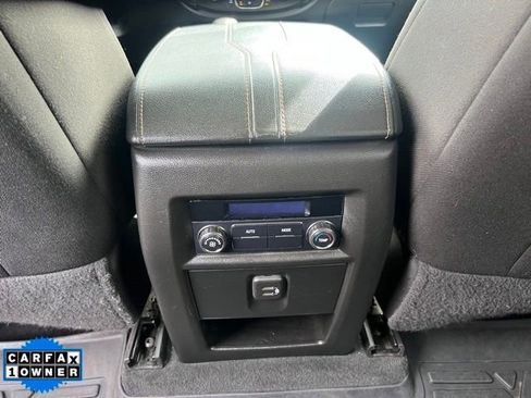 Used 2021 Chevrolet Traverse LS image 14