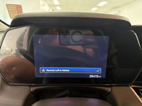 Used 2024 Chevrolet TrailBlazer LT w/ LT Cold Weather Package FWD image 12