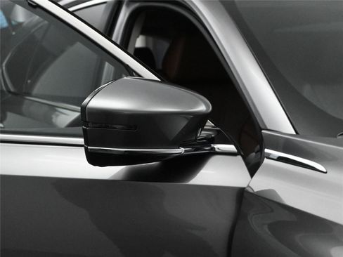 Certified 2024 Acura MDX SH-AWD w/ Technology Package image 17