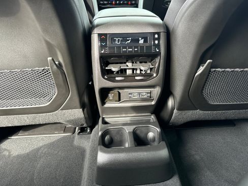 New 2025 Jeep Grand Cherokee L Limited w/ Black Appearance Package AWD/4WD image 8