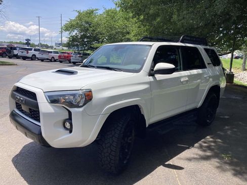 Used 2020 Toyota 4Runner TRD Pro AWD/4WD image 5