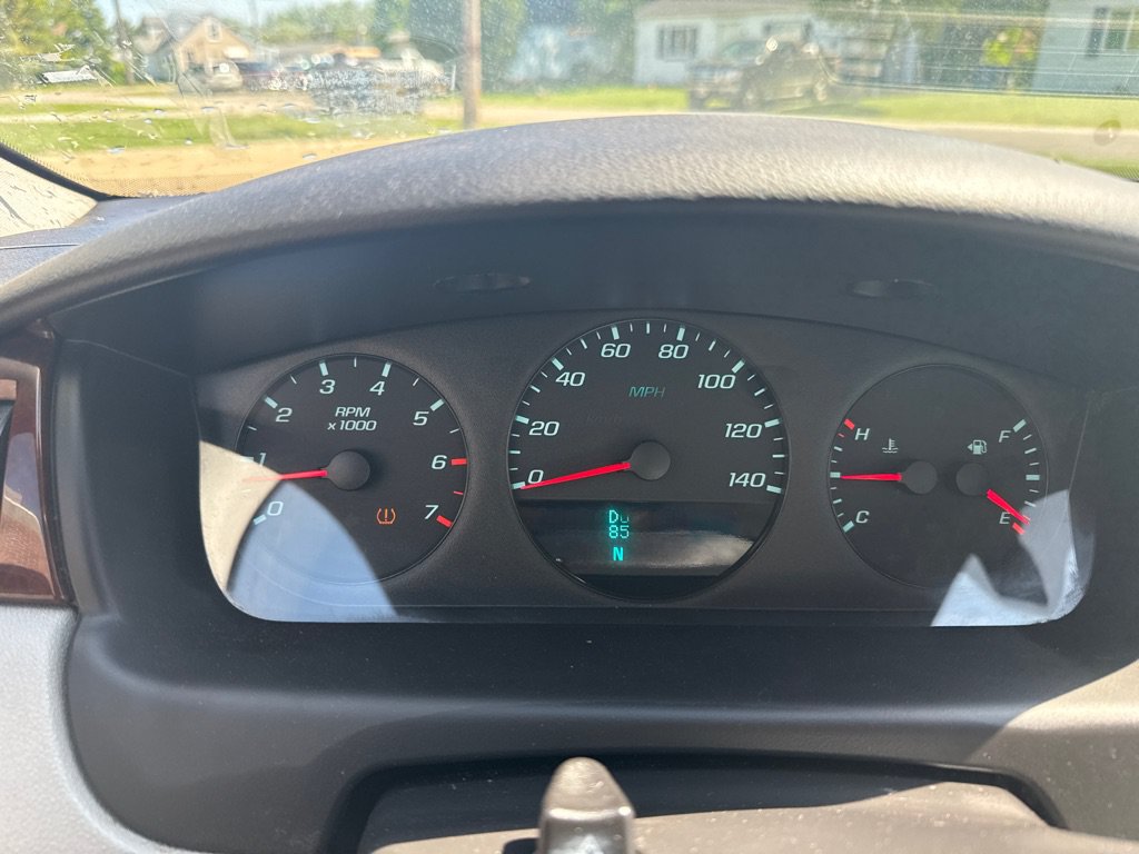 Used 2011 Chevrolet Impala LS FWD image 14