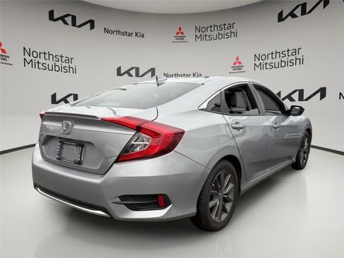 Used 2019 Honda Civic EX-L image 4