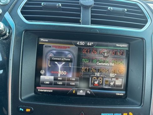 Used 2016 Ford Explorer Sport image 18