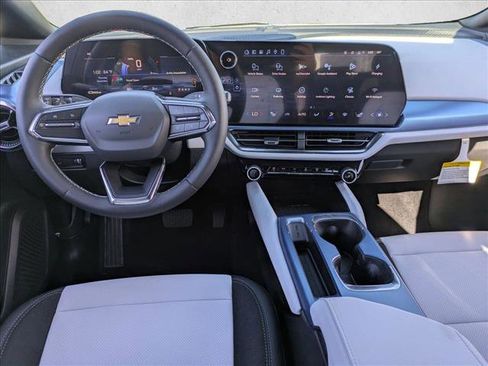 New 2026 Chevrolet Equinox EV LT image 14