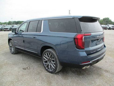 New 2026 GMC Yukon XL Denali Ultimate AWD/4WD image 6