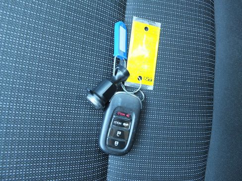 Used 2022 Honda Civic LX image 24