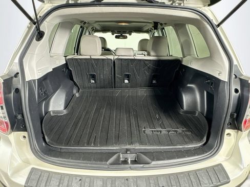 Used 2015 Subaru Forester 2.5i Touring w/ Eyesight & Navigation System AWD/4WD image 31