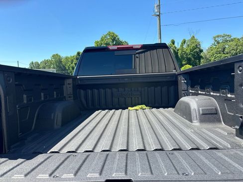 Used 2026 GMC Sierra 1500 SLT w/ SLT Premium Plus Package AWD/4WD image 19