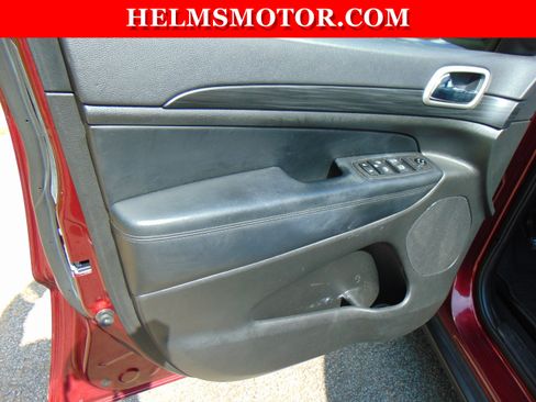 Used 2021 Jeep Grand Cherokee Laredo X RWD image 18