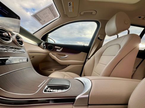 Certified 2022 Mercedes-Benz GLC 300 4MATIC image 20