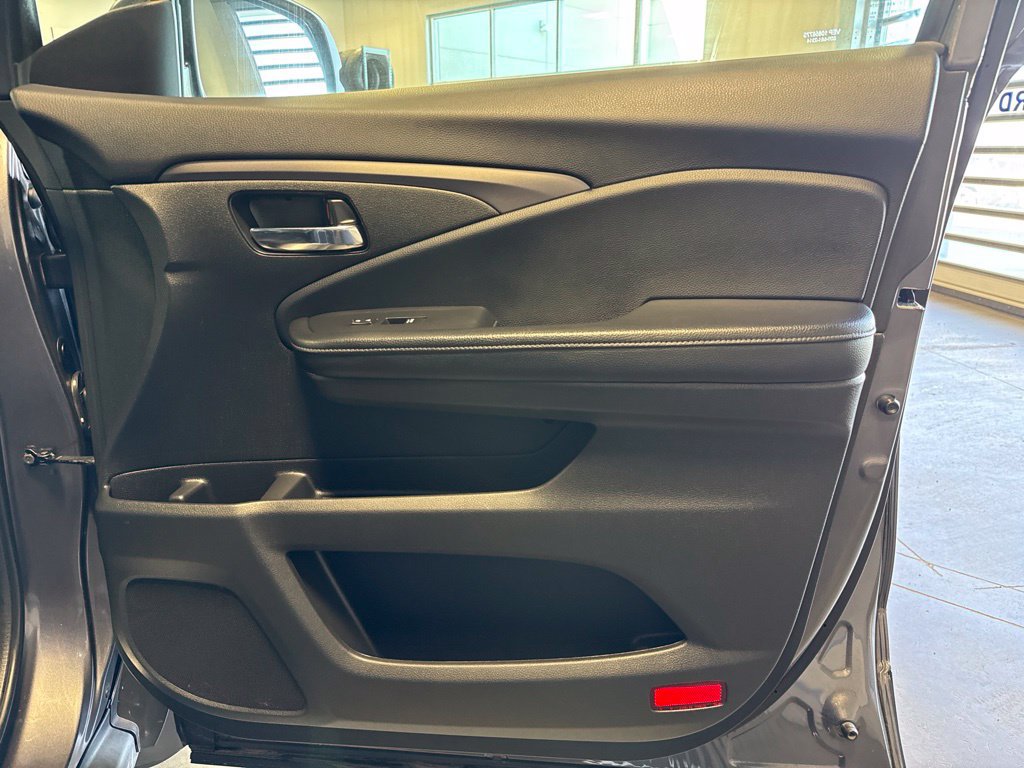 Used 2019 Honda Ridgeline RTL-T image 31