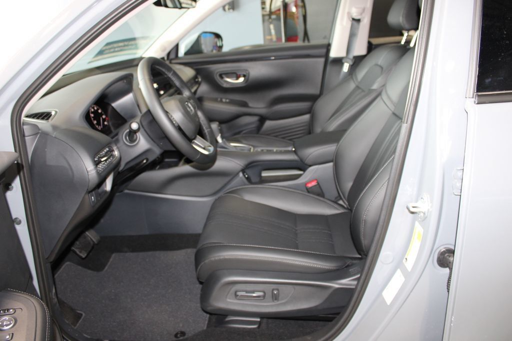 New 2027 Honda HR-V EX-L image 14