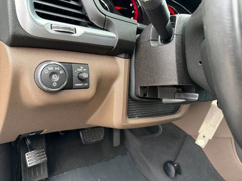 Used 2017 GMC Acadia Limited SLT image 20