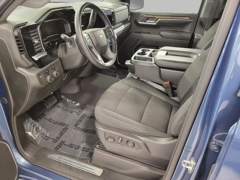 Used 2024 Chevrolet Silverado 1500 LT image 10