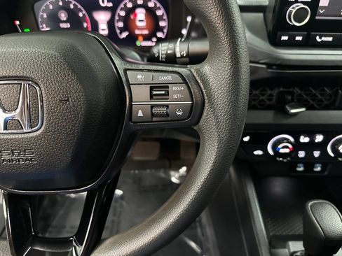 Used 2025 Honda Accord SE image 16