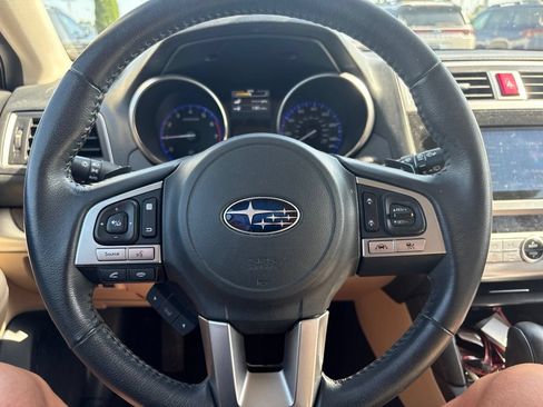 Used 2017 Subaru Outback 2.5i Limited AWD/4WD image 2