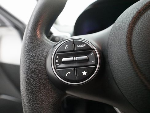 Certified 2023 Kia Soul LX w/ LX Technology Package image 17