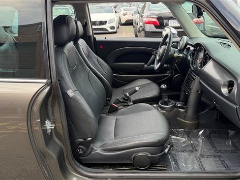 Used 2006 MINI Cooper Hardtop FWD image 12