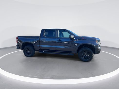 Used 2022 Chevrolet Silverado 1500 ZR2 image 10
