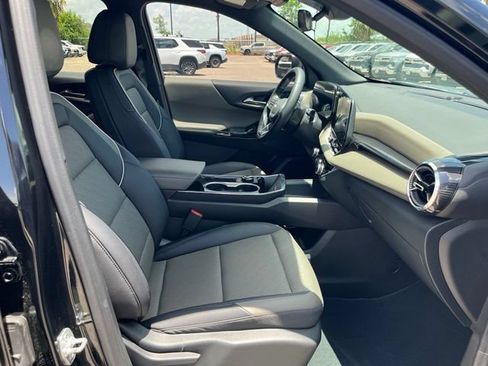 Used 2026 Chevrolet Equinox LT w/ Convenience Package II FWD image 22